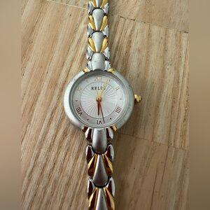 Relic ladies two tone watch NEW BATTERY